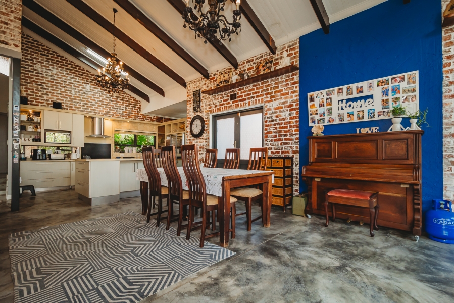 6 Bedroom Property for Sale in Camphersdrift Western Cape